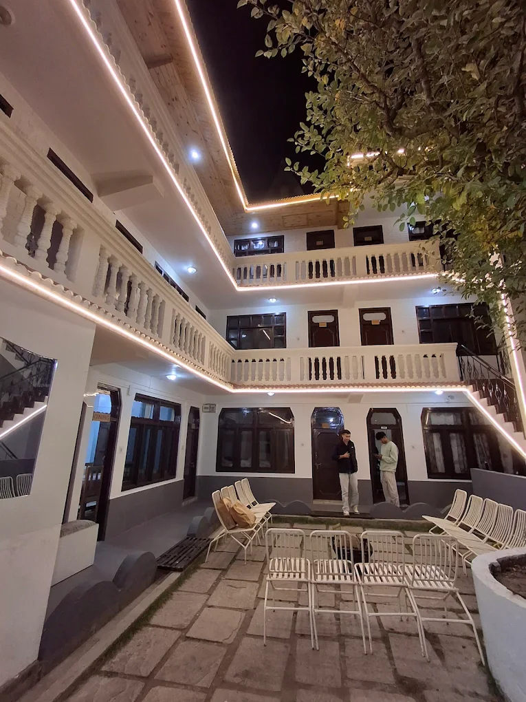 Hotel Kamru Sangla 1